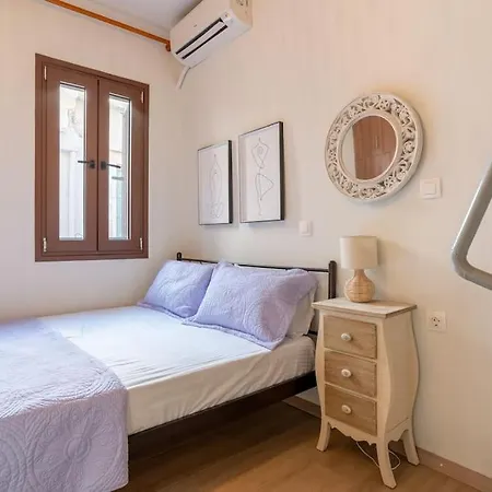 Splatzia Old Town House Апартаменти