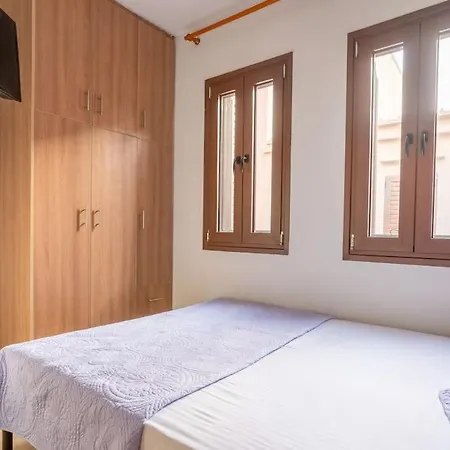 Splatzia Old Town House